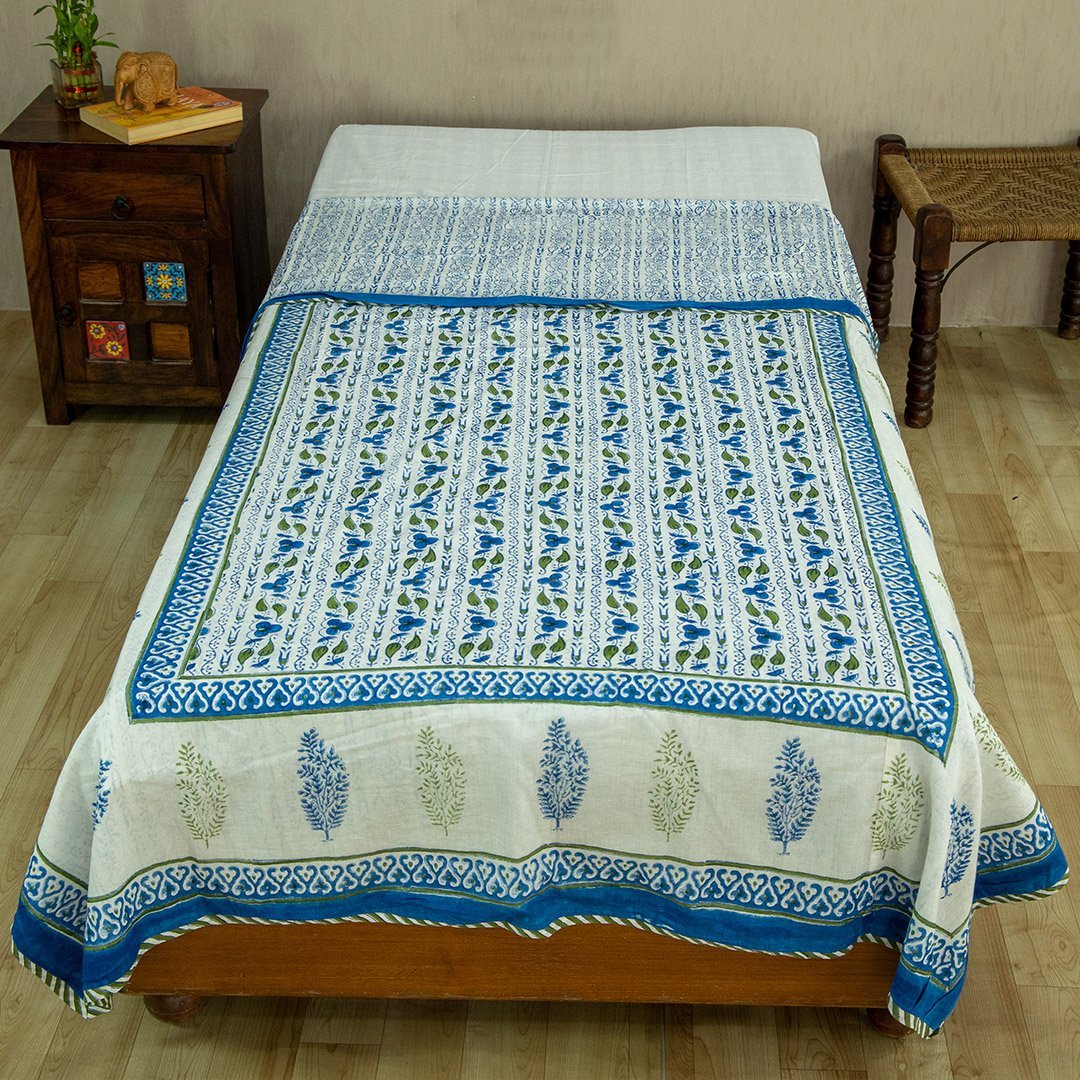 Hand block printed retailer duvet cover 'Leheria'