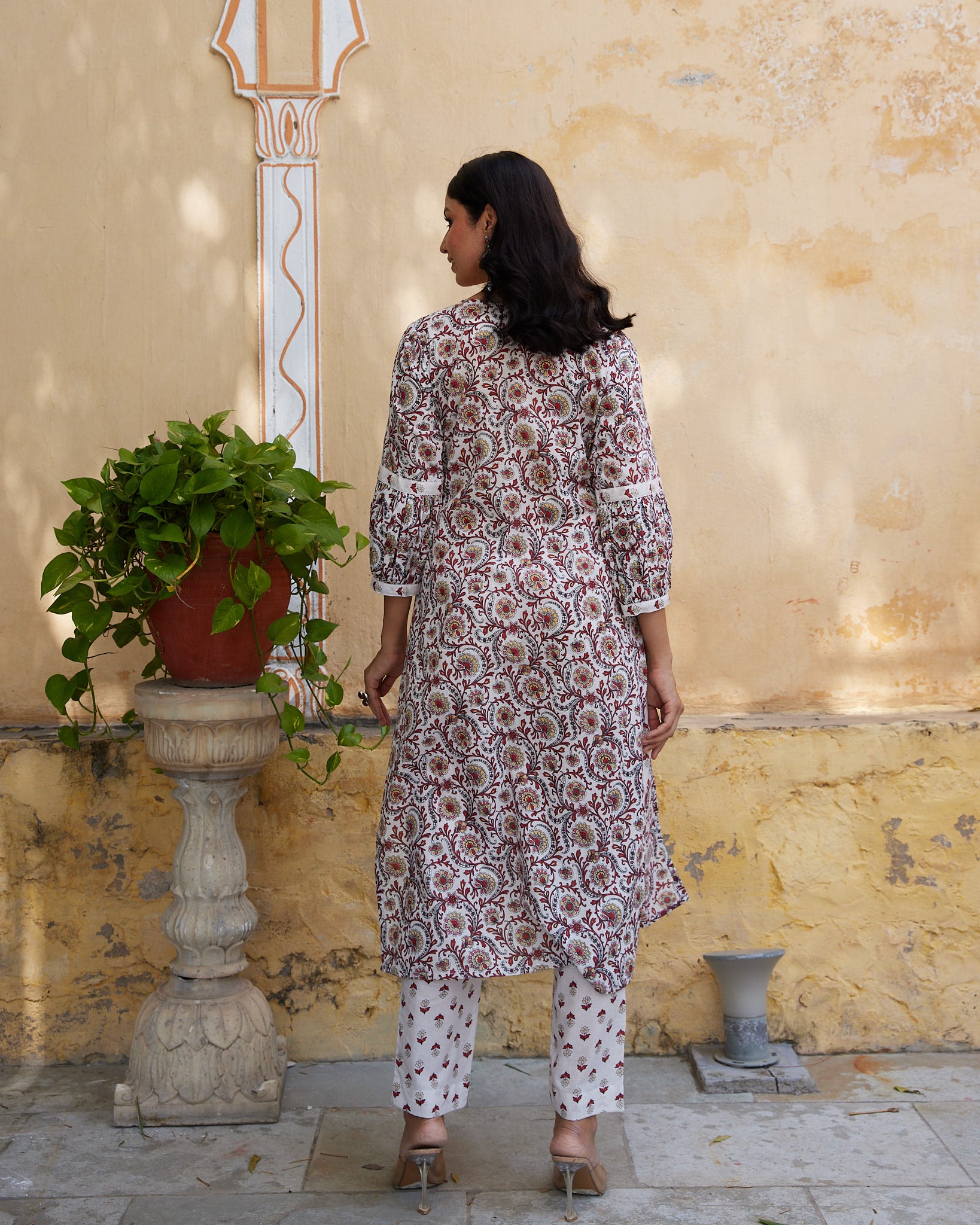 Cotton Women's White-Red Floral Kurta Pant Set