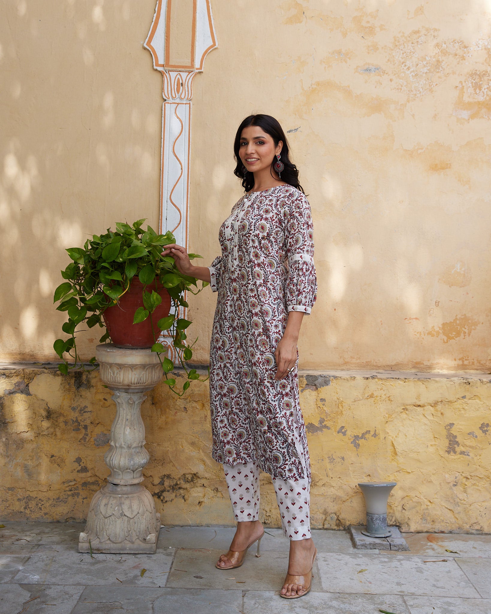 Cotton Women's White-Red Floral Kurta Pant Set