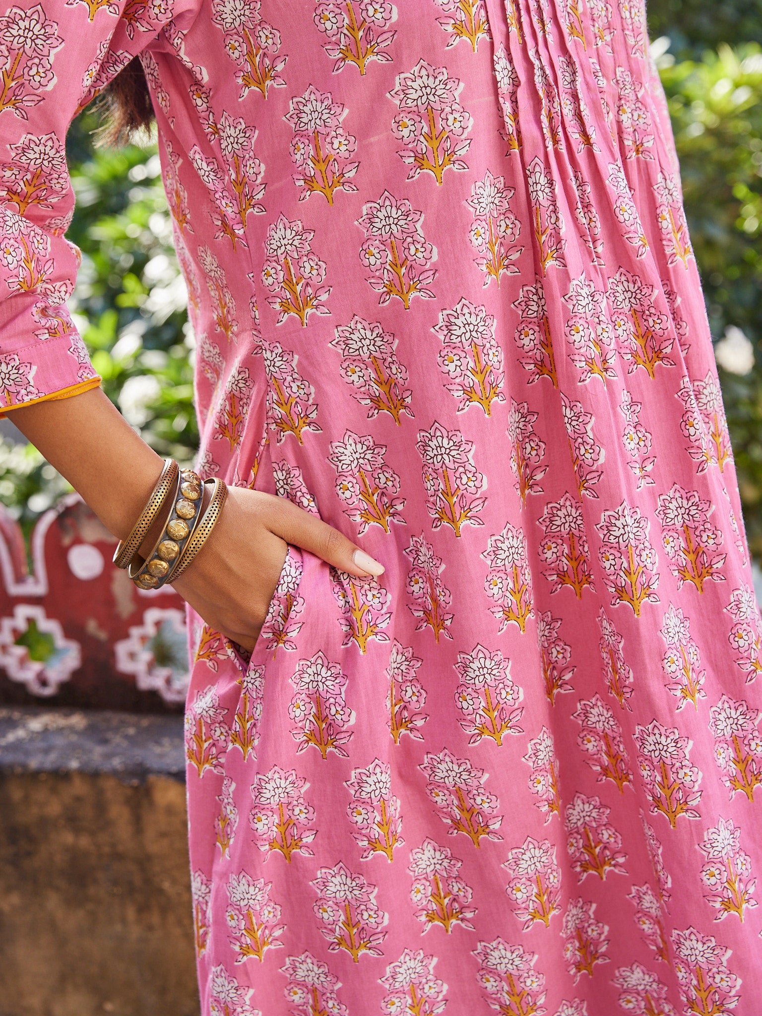 Cotton Women's Pink Floral Long Kurti