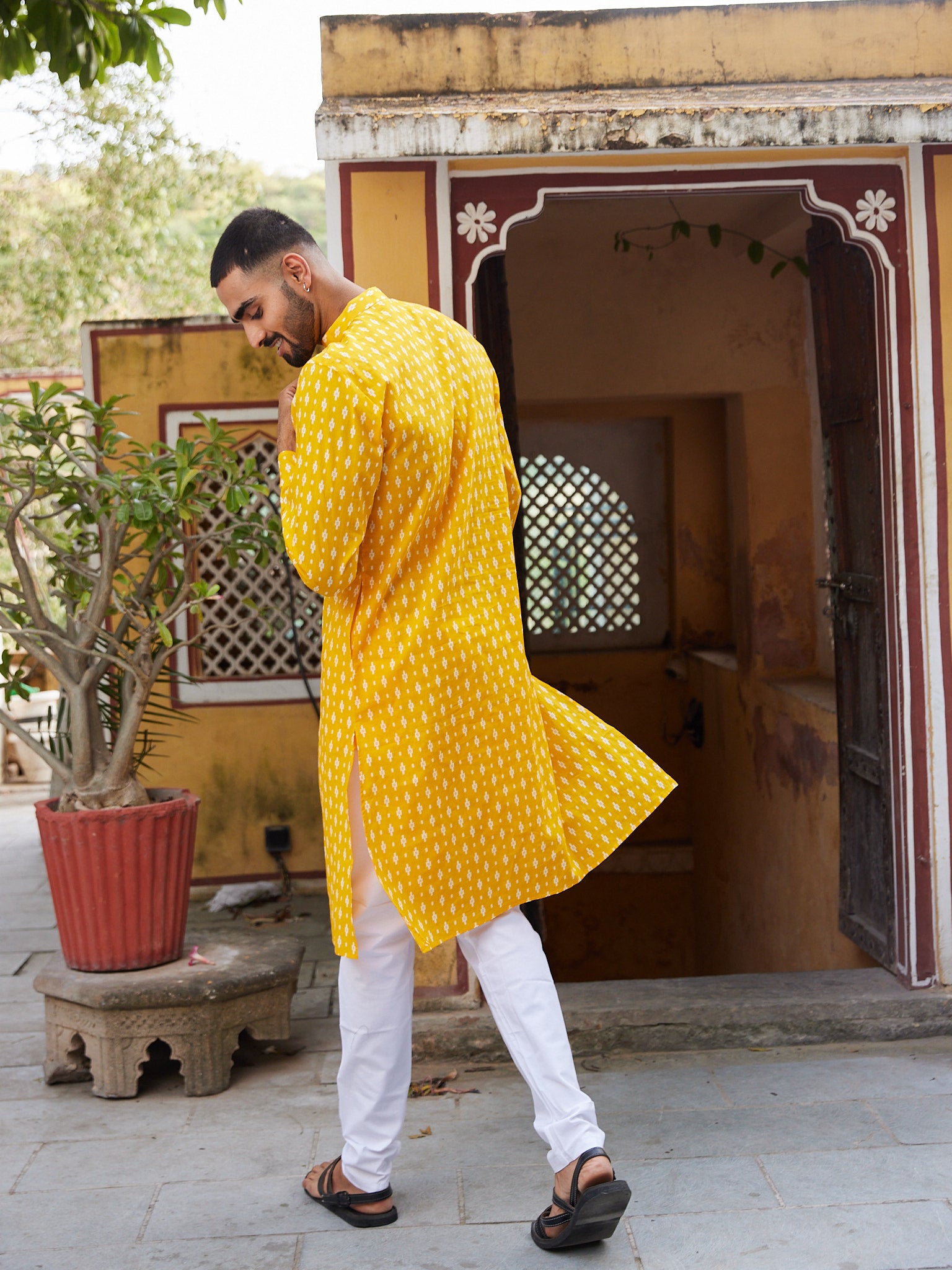 Cotton Yellow-White Geometric Men's Ethnic Kurta