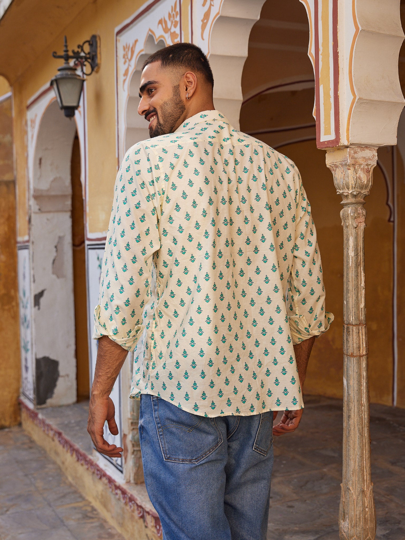 Cotton Cream-Blue Floral Men's Fullsleeves Shirt