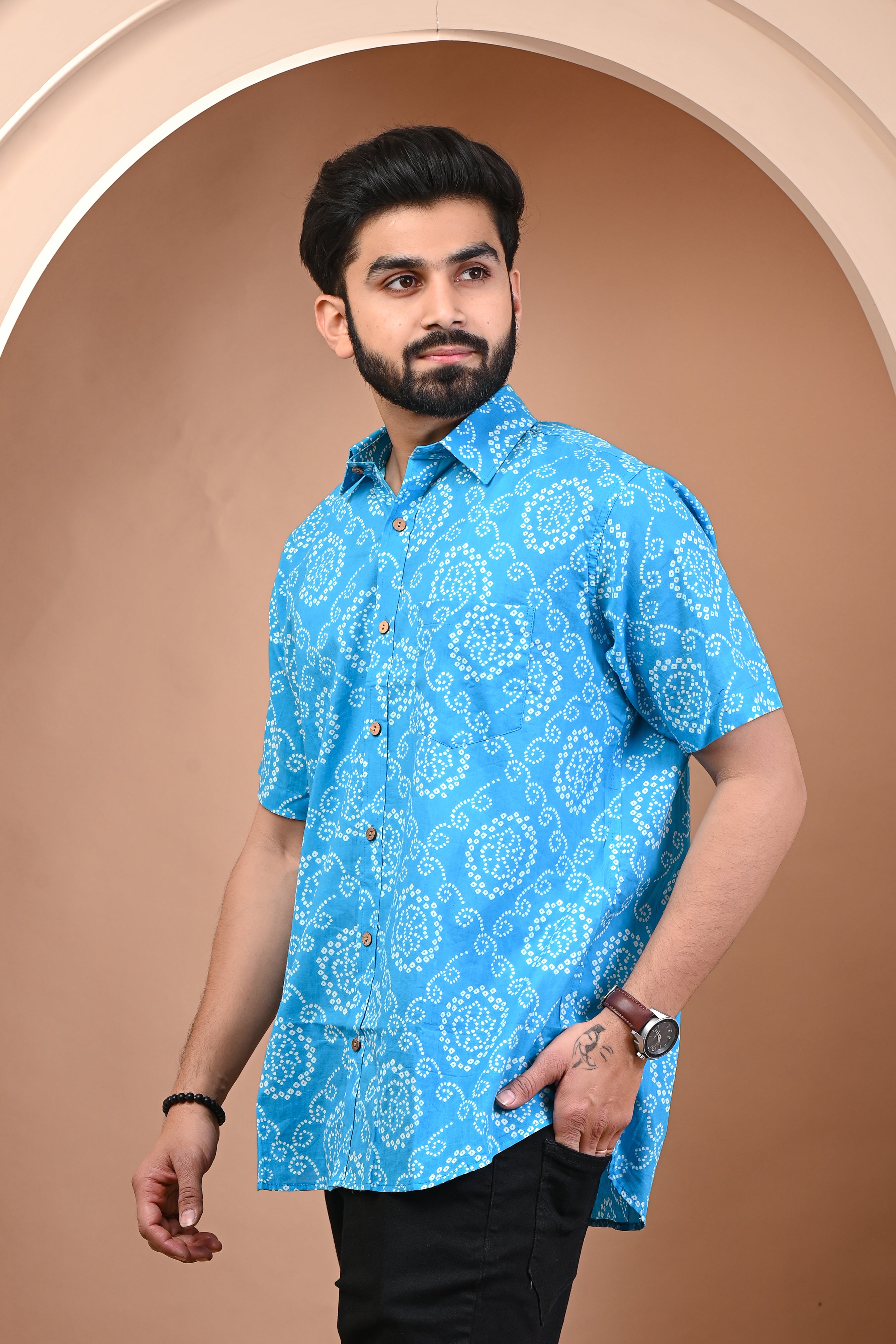 Cotton Comfort Fit Blue White Bandhni Half Sleeves Men's Shirt