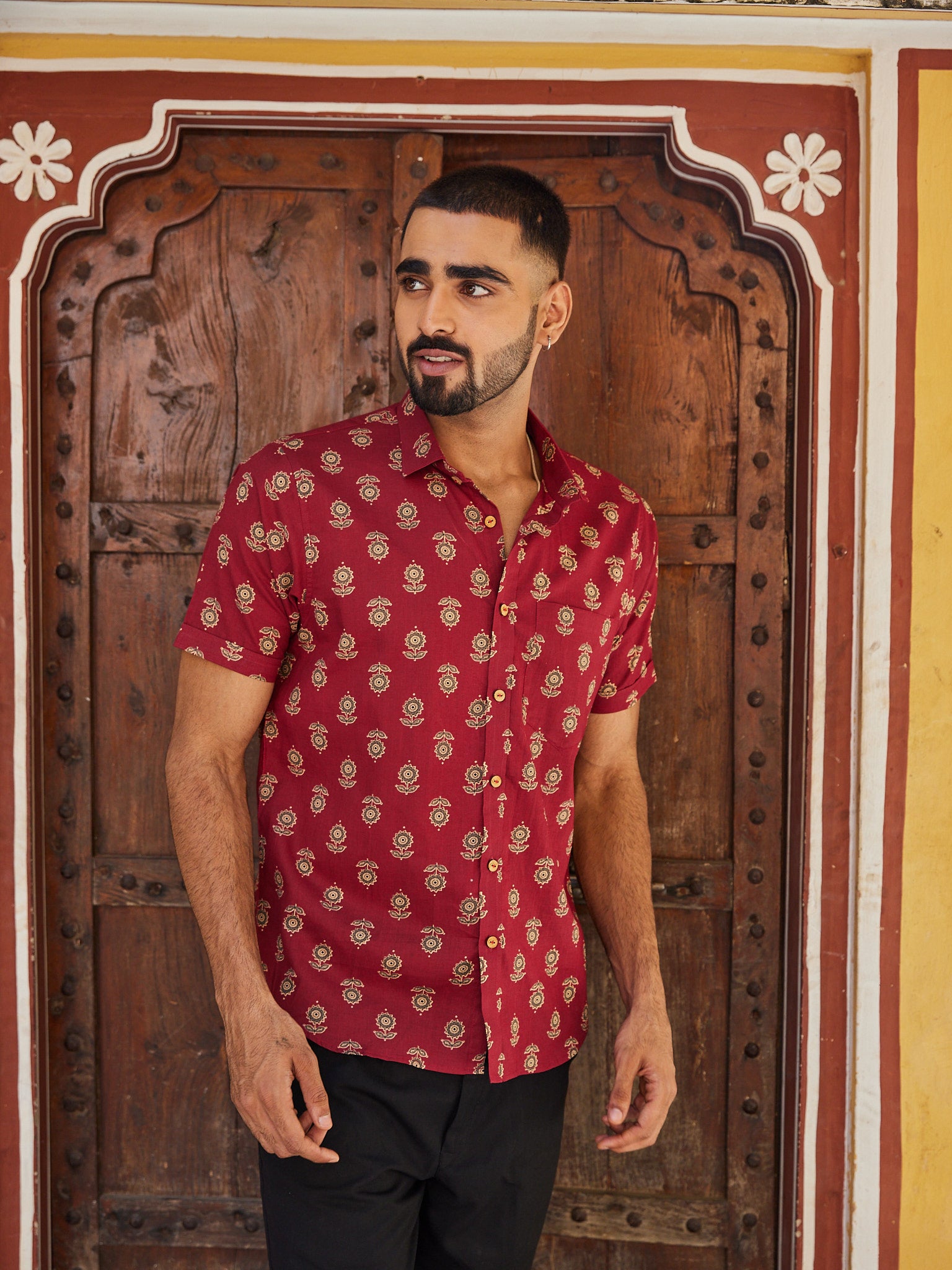 Cotton Red-Cream Floral men's Half Sleeves Shirt