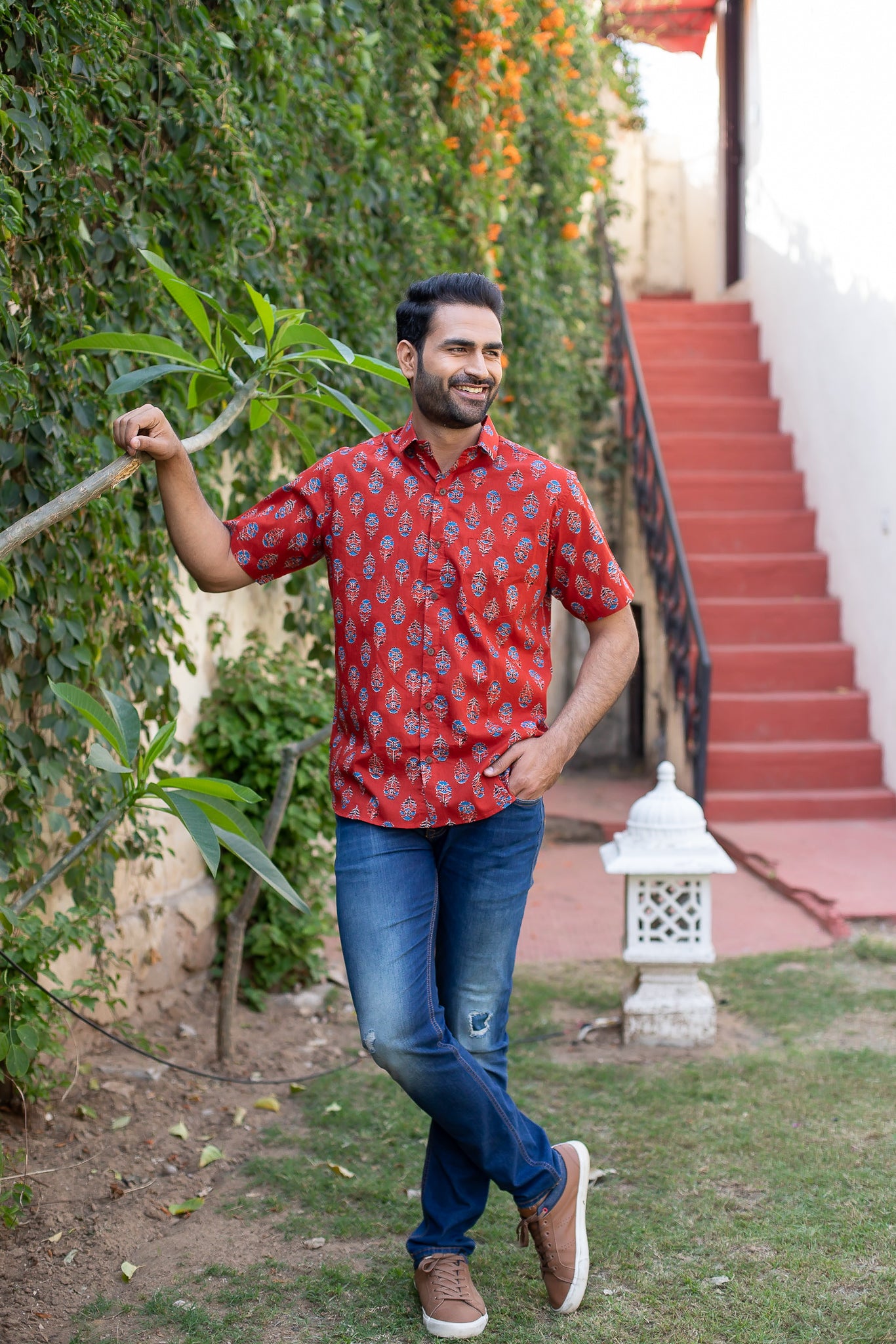 Red Cotton Men's Shirt with Blue Floral Buti