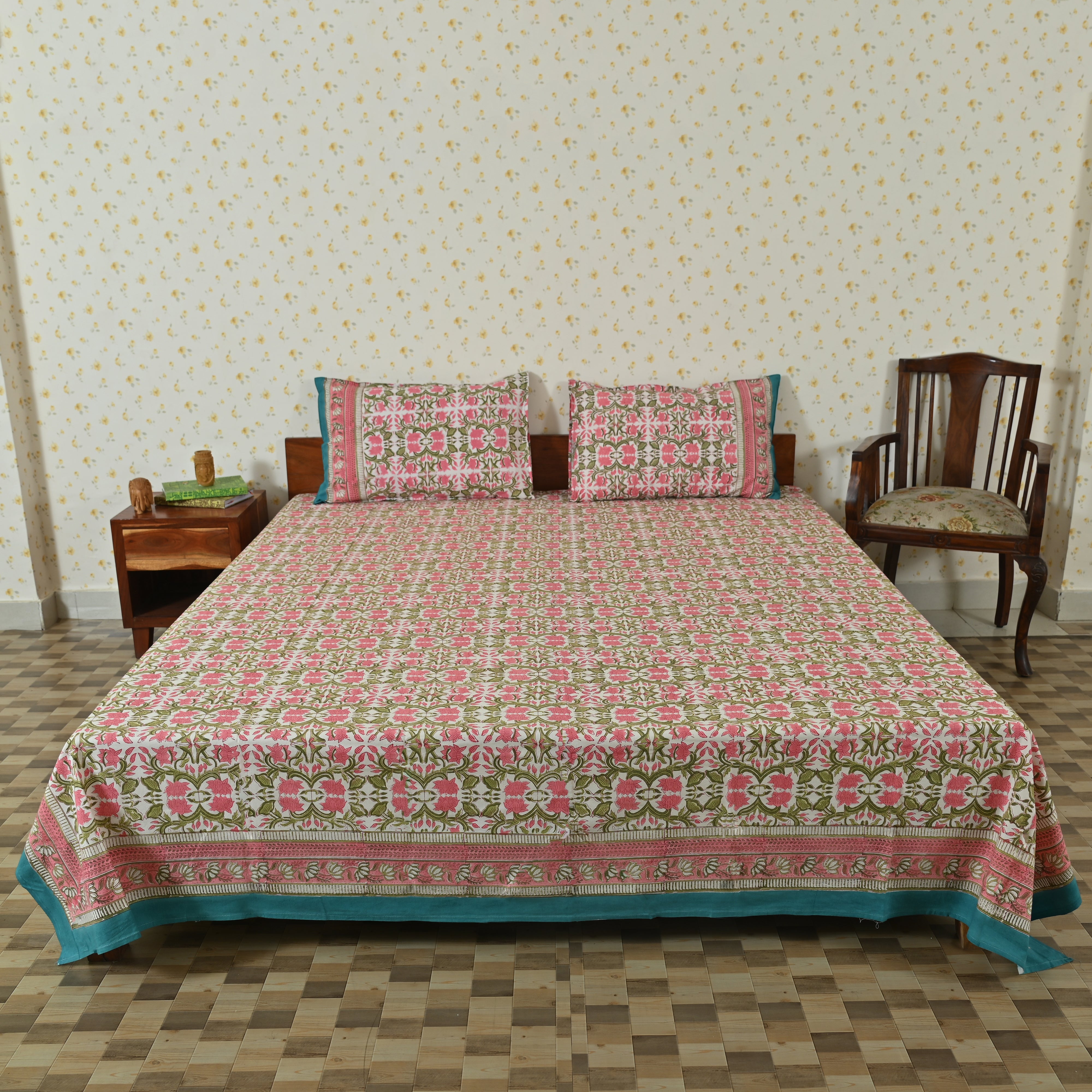 Cotton White Queen Size Pink Green Floral Jaal Bedsheet