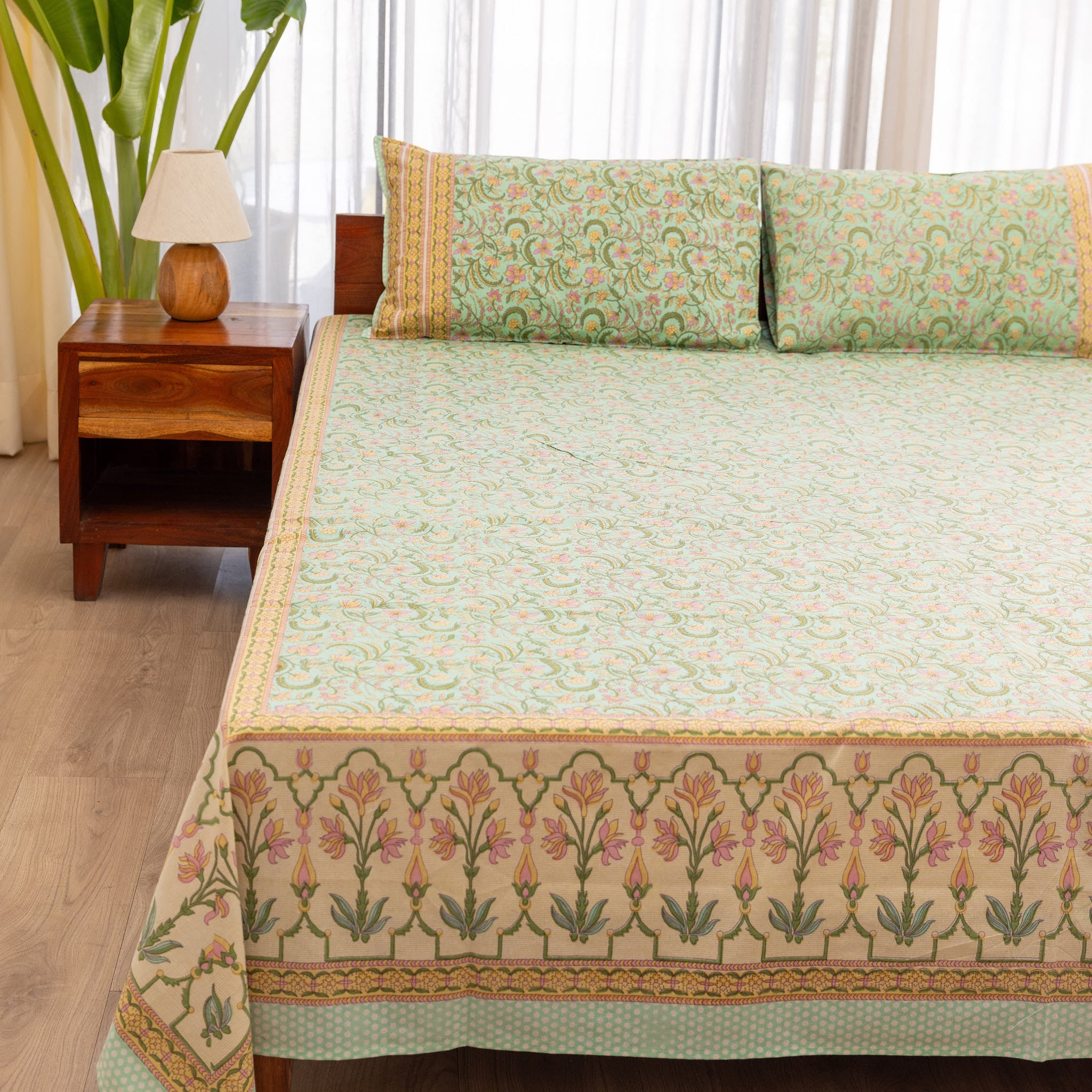 Cotton Light Green-Pink Floral Queen Size Bedsheet