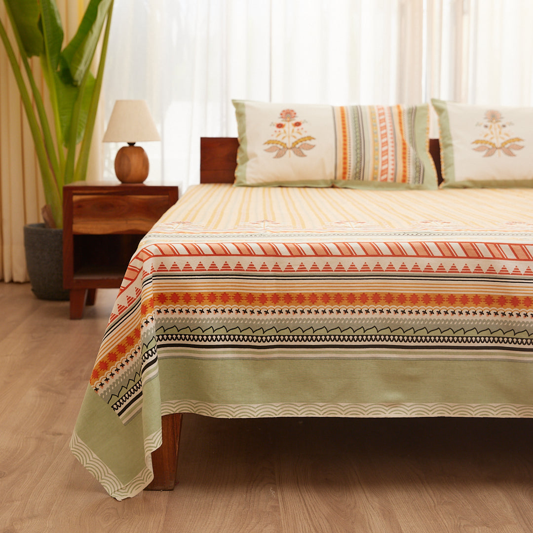 Cotton White-Orange Geometric King Size Bedsheet