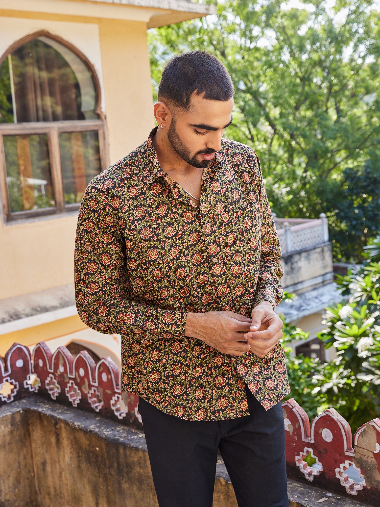 Cotton Black Green Floral Jaal Men's Fullsleeves Shirt