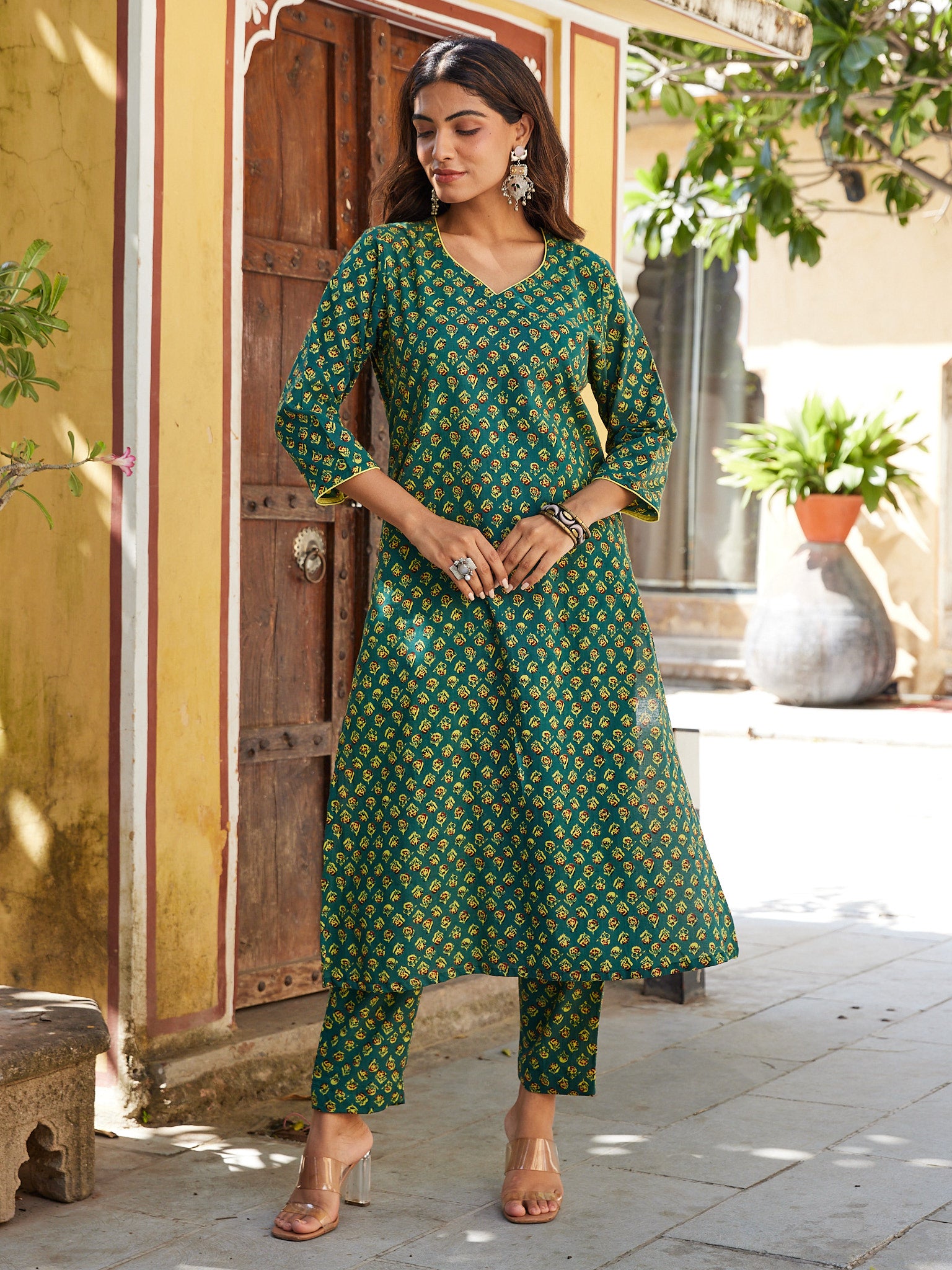 Cotton Women's Green-Mustard Floral Kurta Pant Set