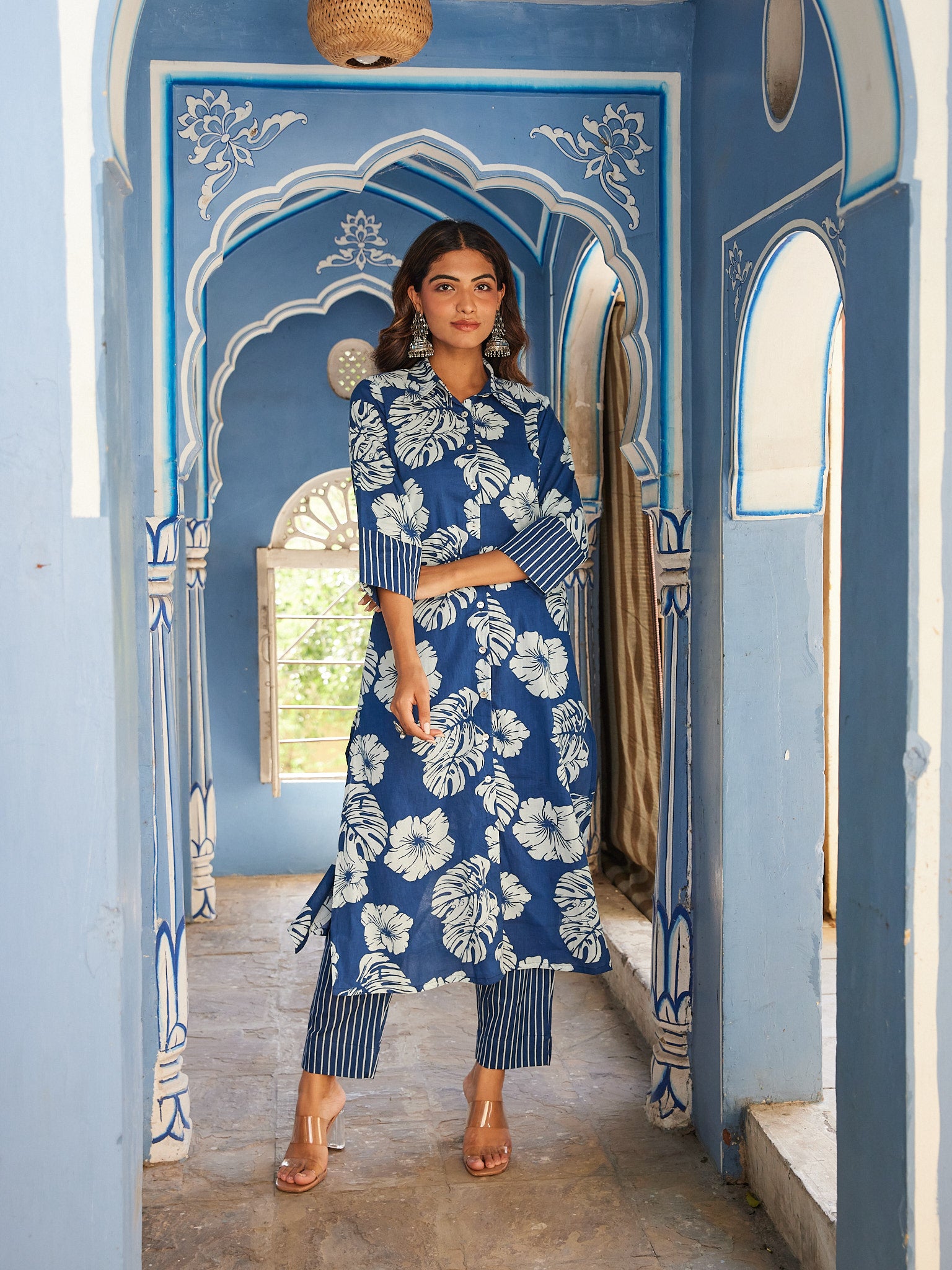 Cotton Blue-White Floral Women's Kurta Pant Set