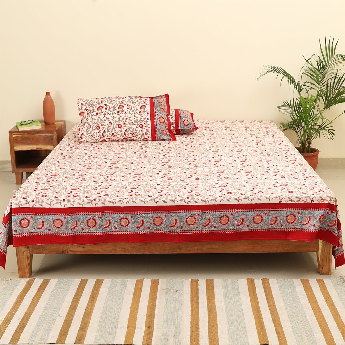 Cotton King Size Bed Sheet White Red Floral Jaal Block Print (4175938551907)